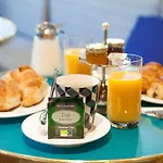 Montholon 3* Paris