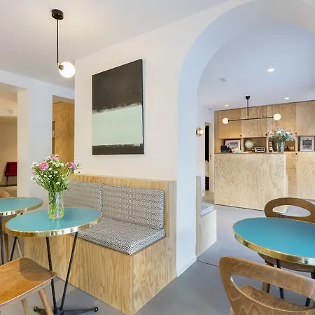 Hotel Montholon 3*